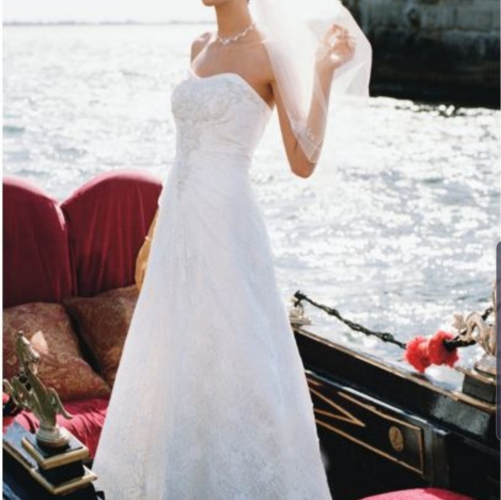 Wedding dress - size 4